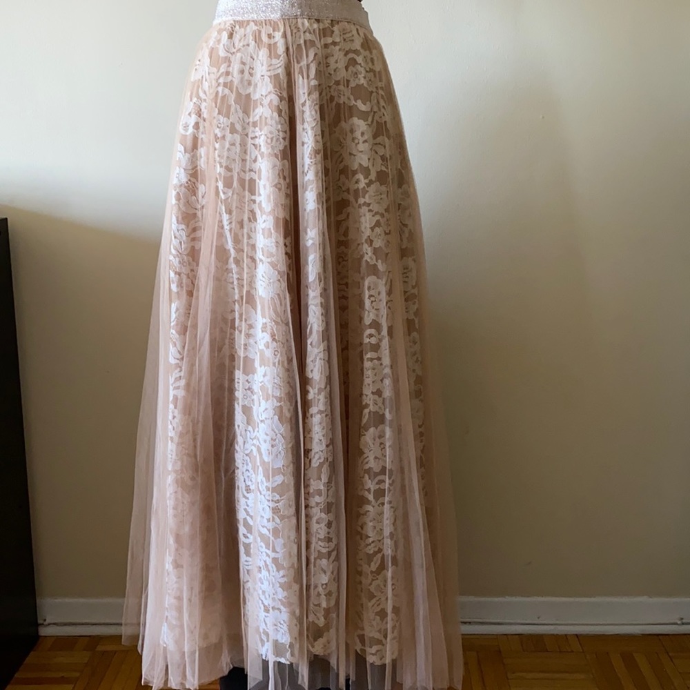 BRAND NEW Maxi lace tulle skirt-GORGEOUS